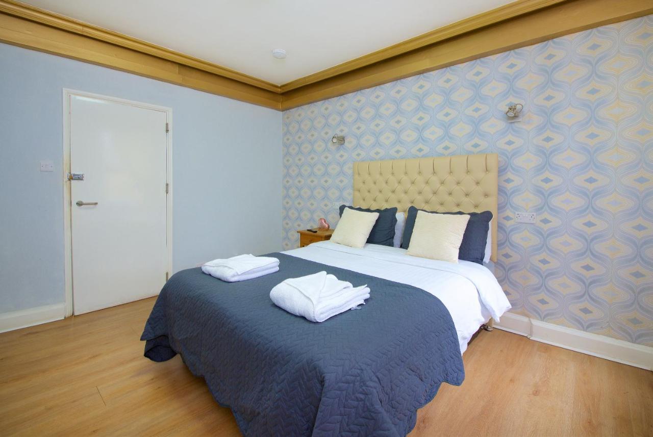 Ideal Abode Abbots 4 En-Suite Chester Exterior photo